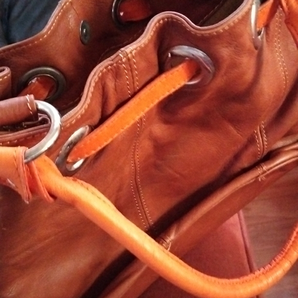 Iam selling a tote bag - Picture 8 of 8